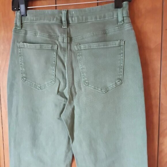 Zenana Women's Green Frayed Hem Pants Size S - Picture 5 of 5